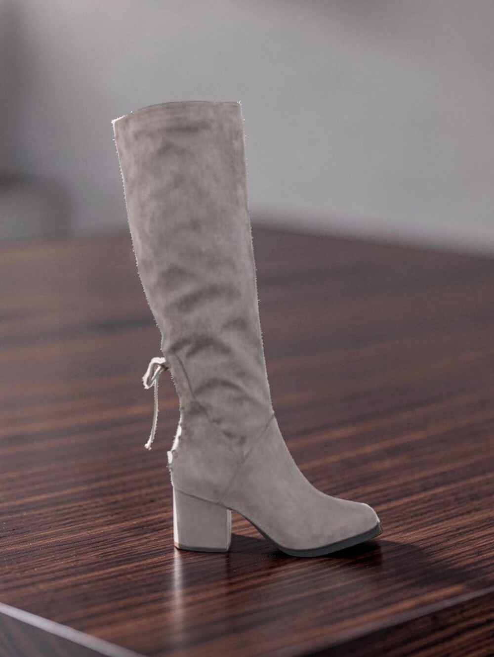 NWOT Journee Collection sz 8.5 Women’s Knee-High Block Heel Boots - Gray Suede